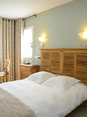 Chambre Double PMR - Auberge de Carolles