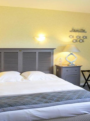 Chambre Familiale - Auberge de Carolles